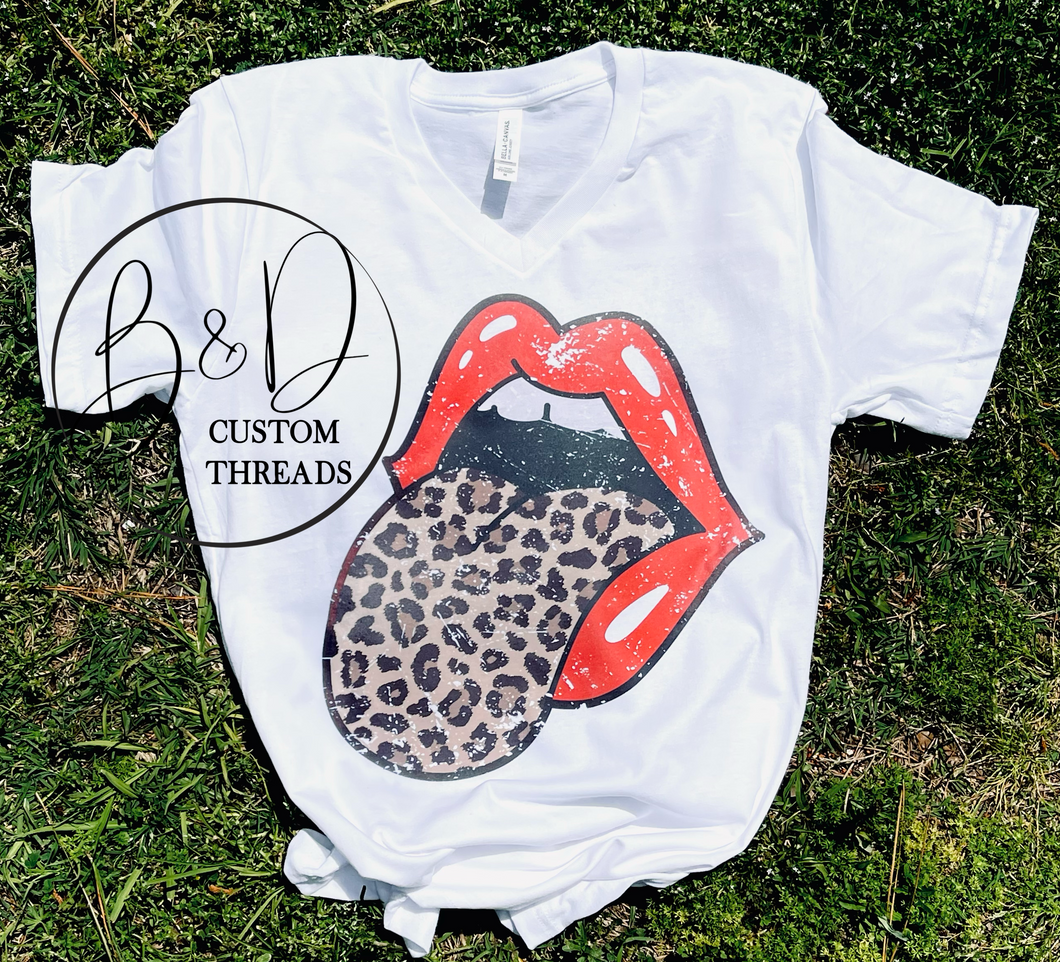 Distressed lips- vneck